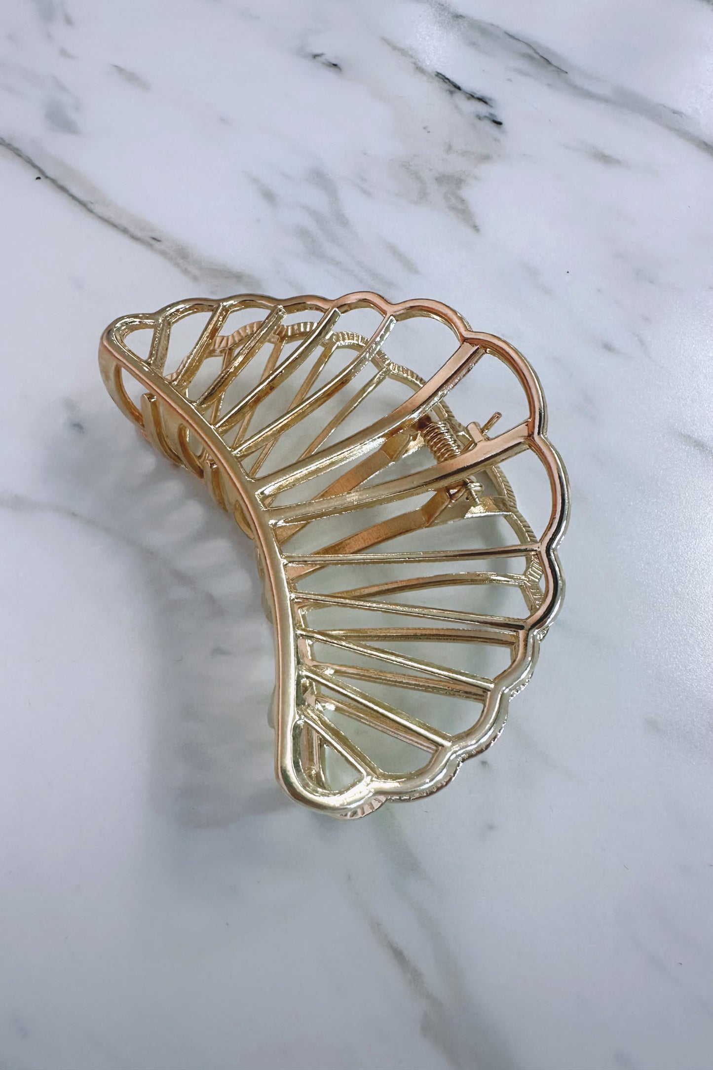 Shell Claw Clip