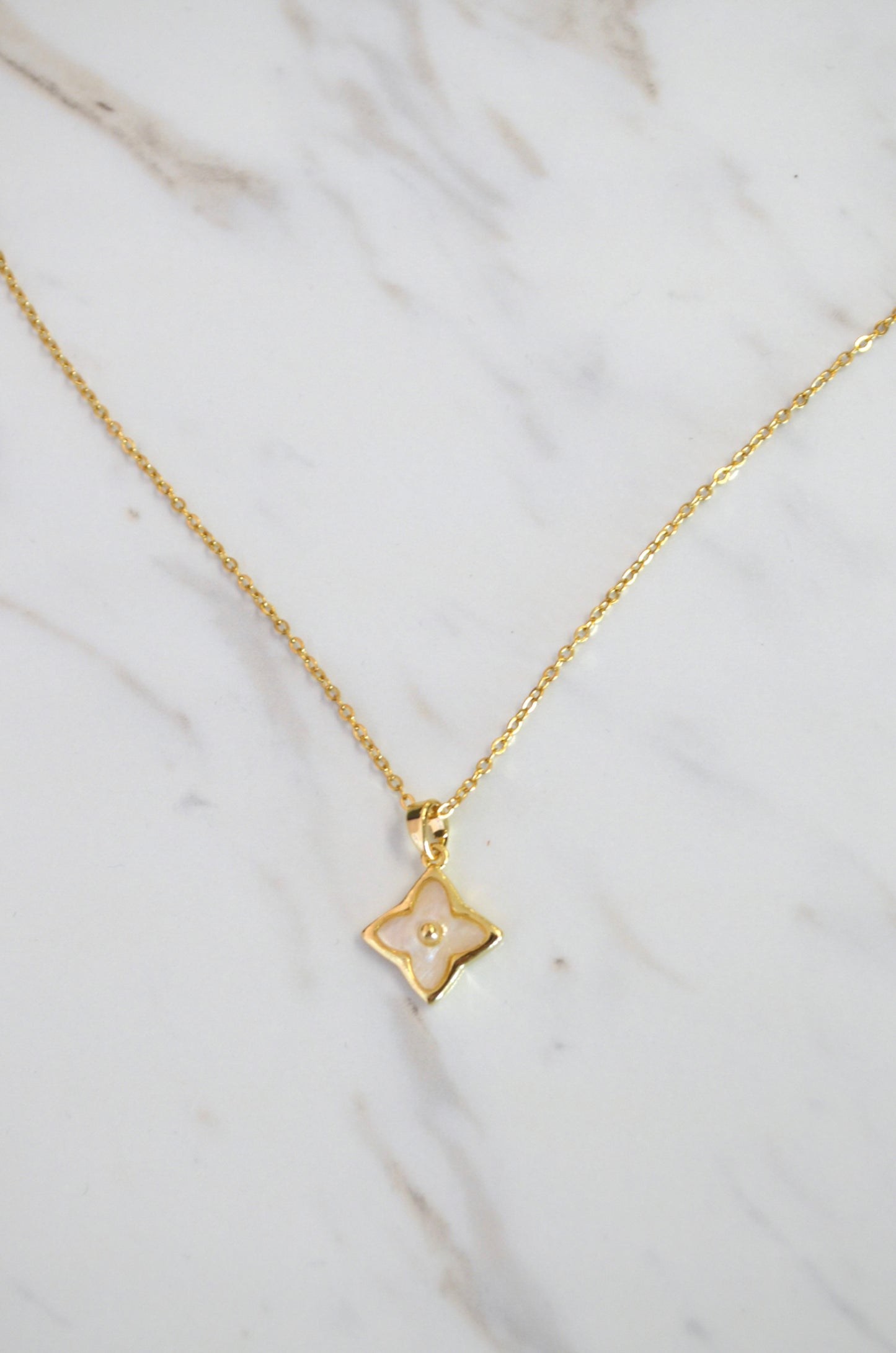 Lux Pendant Necklace