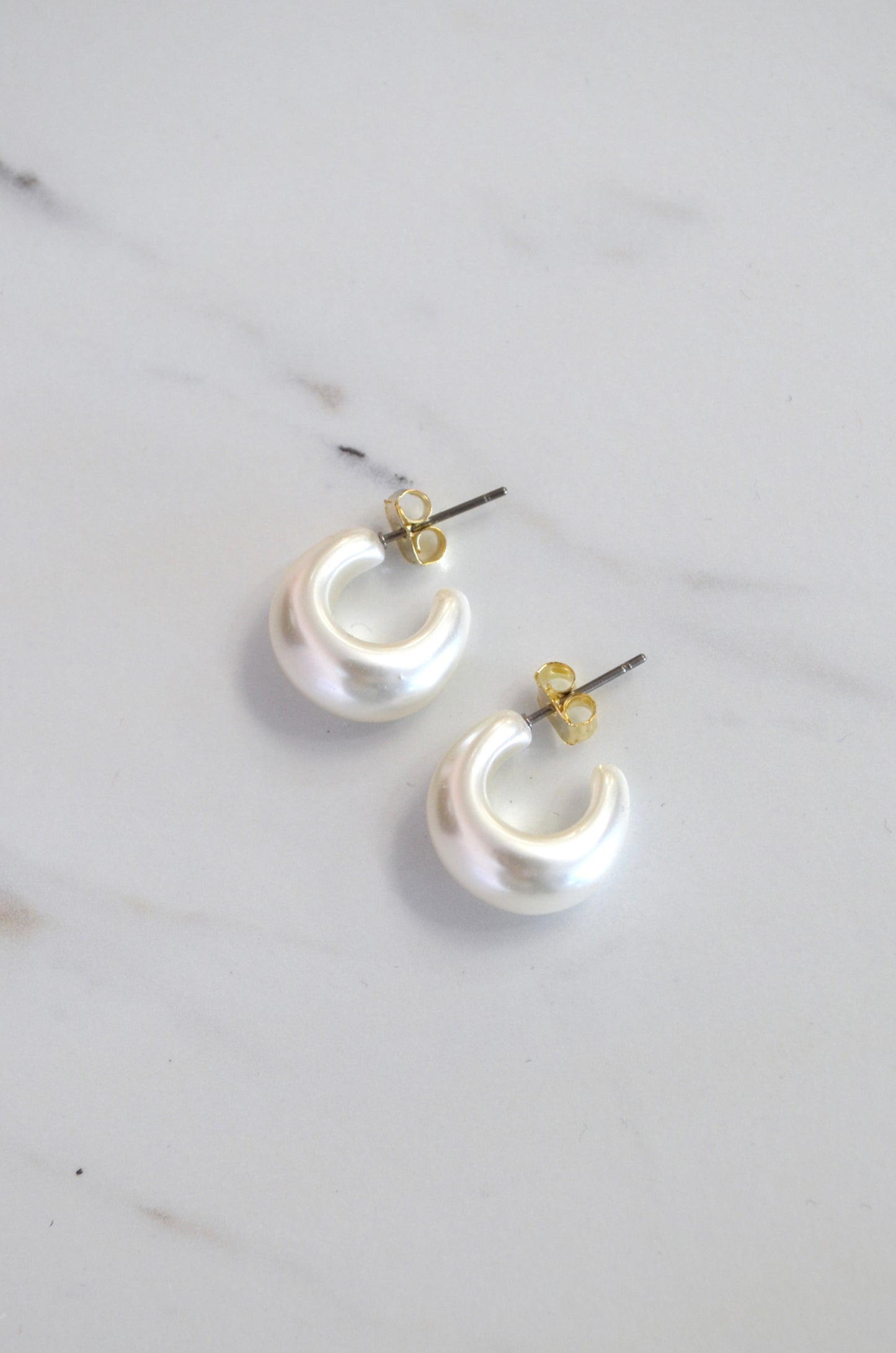 Acrylic Curl Studs