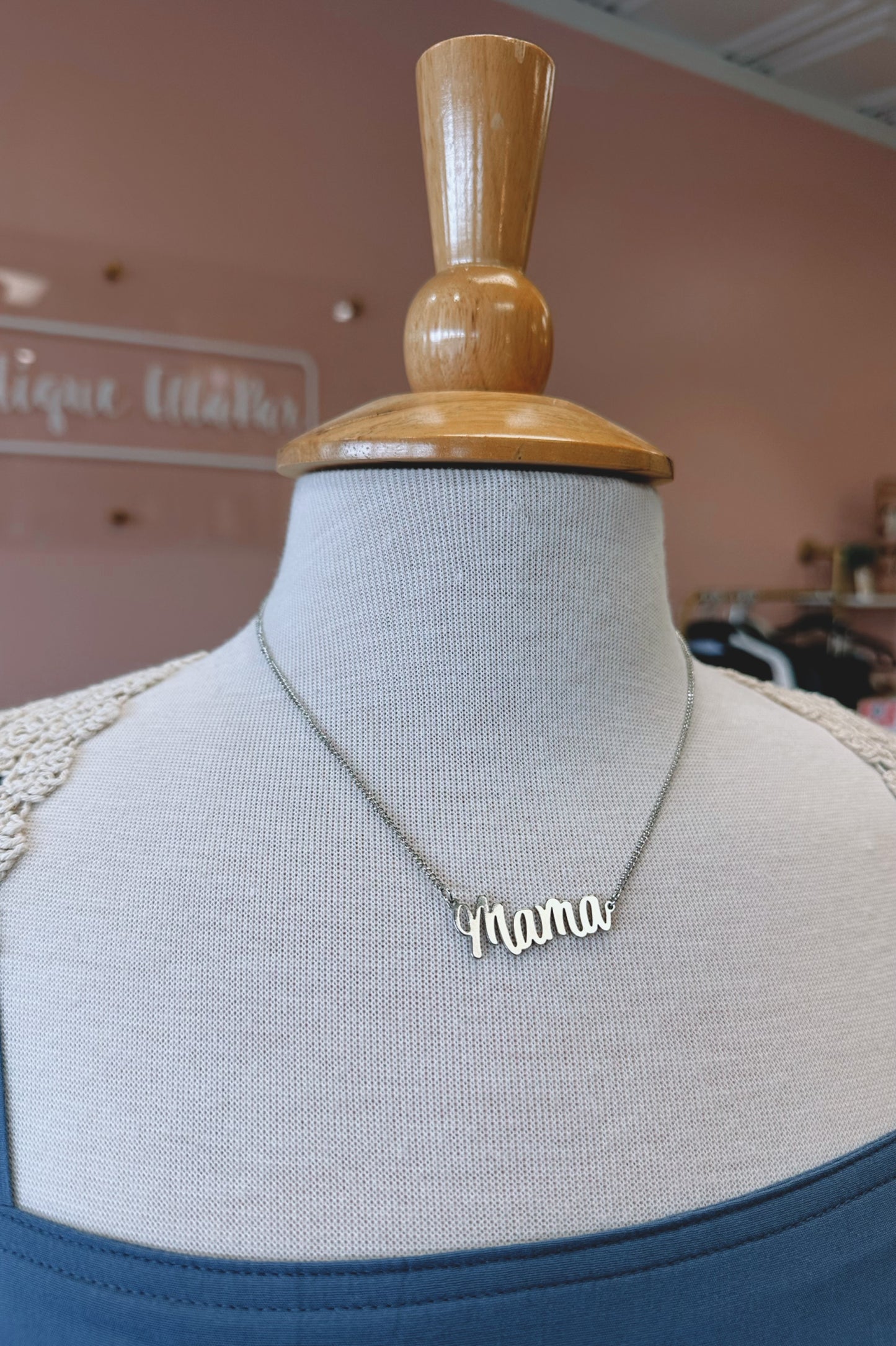 Mama Cursive Necklace