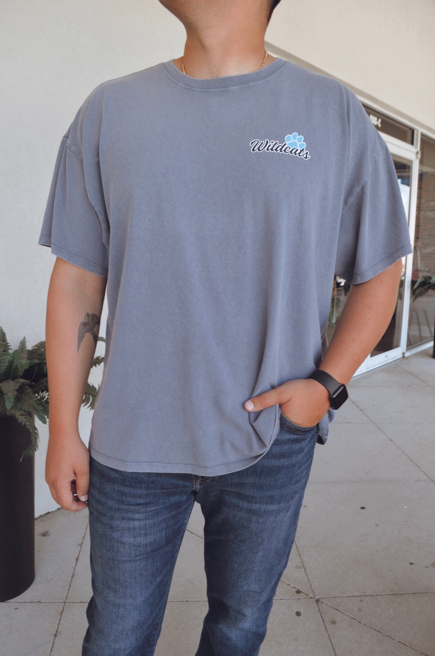 Oversized Meet Me Tee