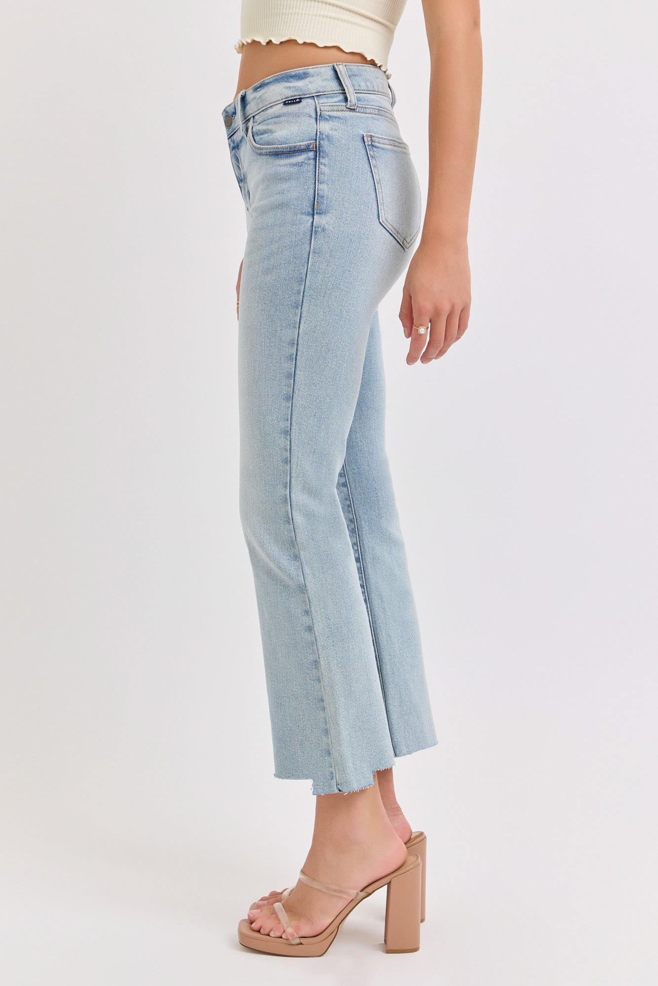 Moira Mid-Rise Crop Jean