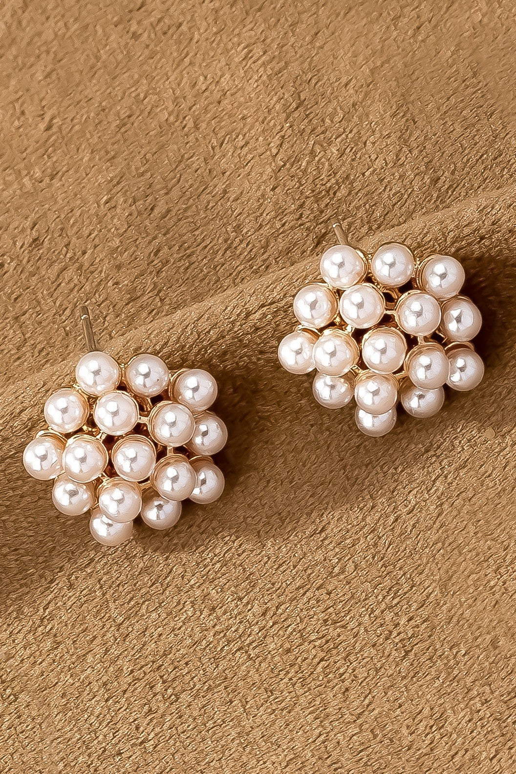 Pearl Studs