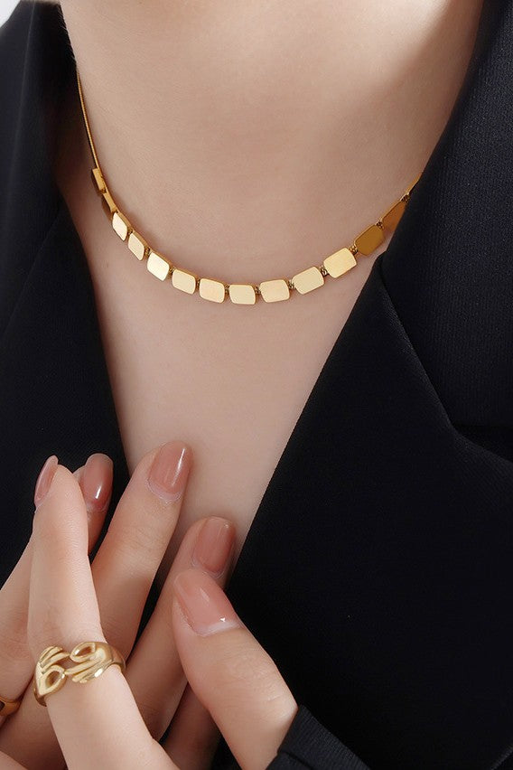 Socialite Necklace