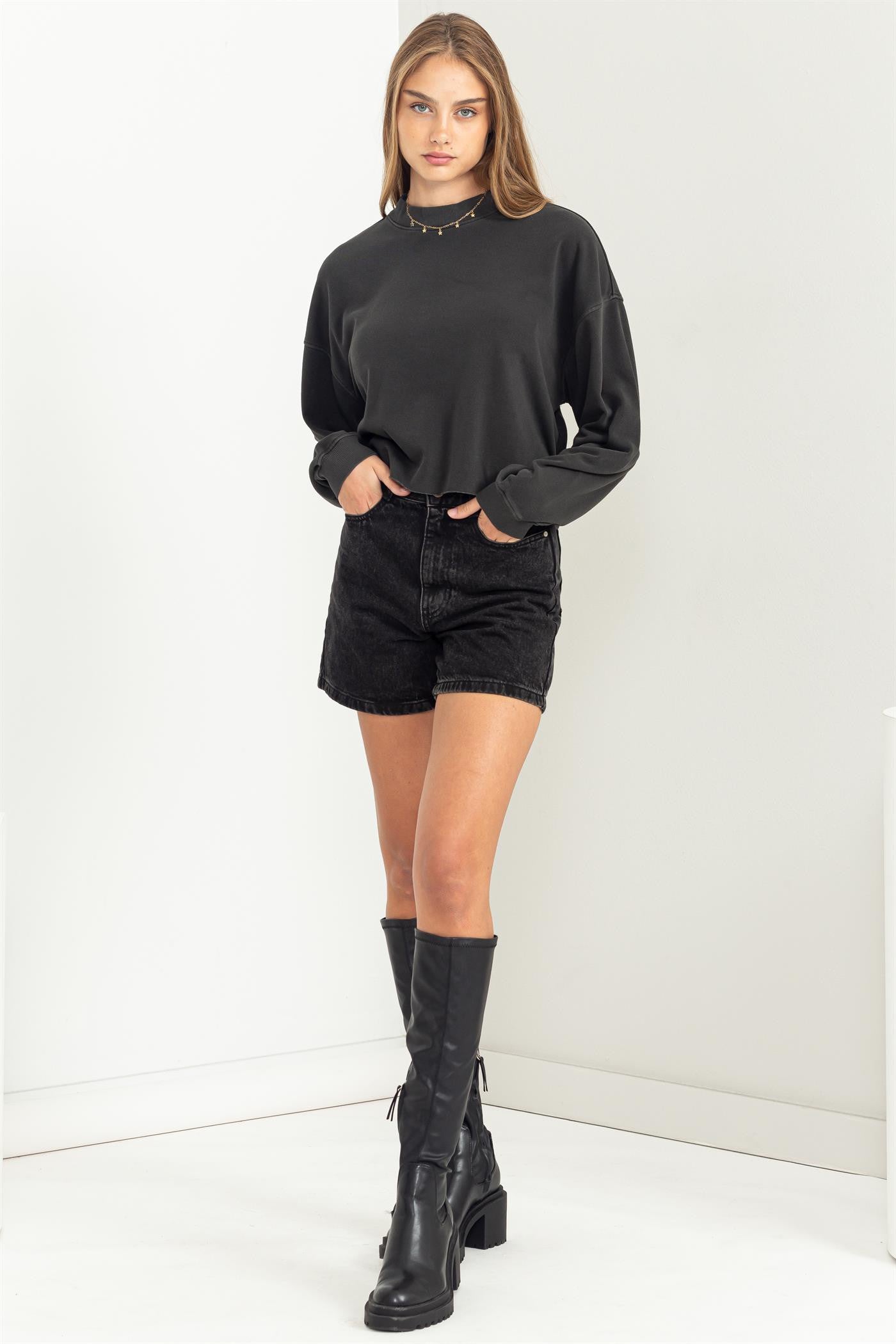 Vibe Cropped Sweatshirt