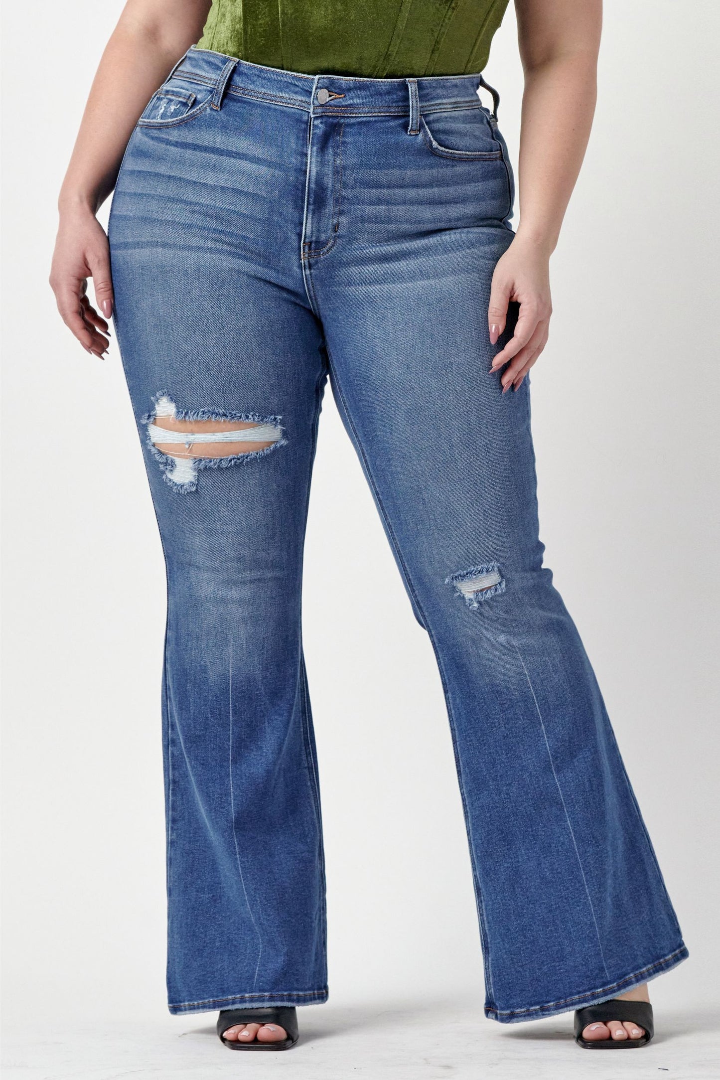Julia High-Rise Flare