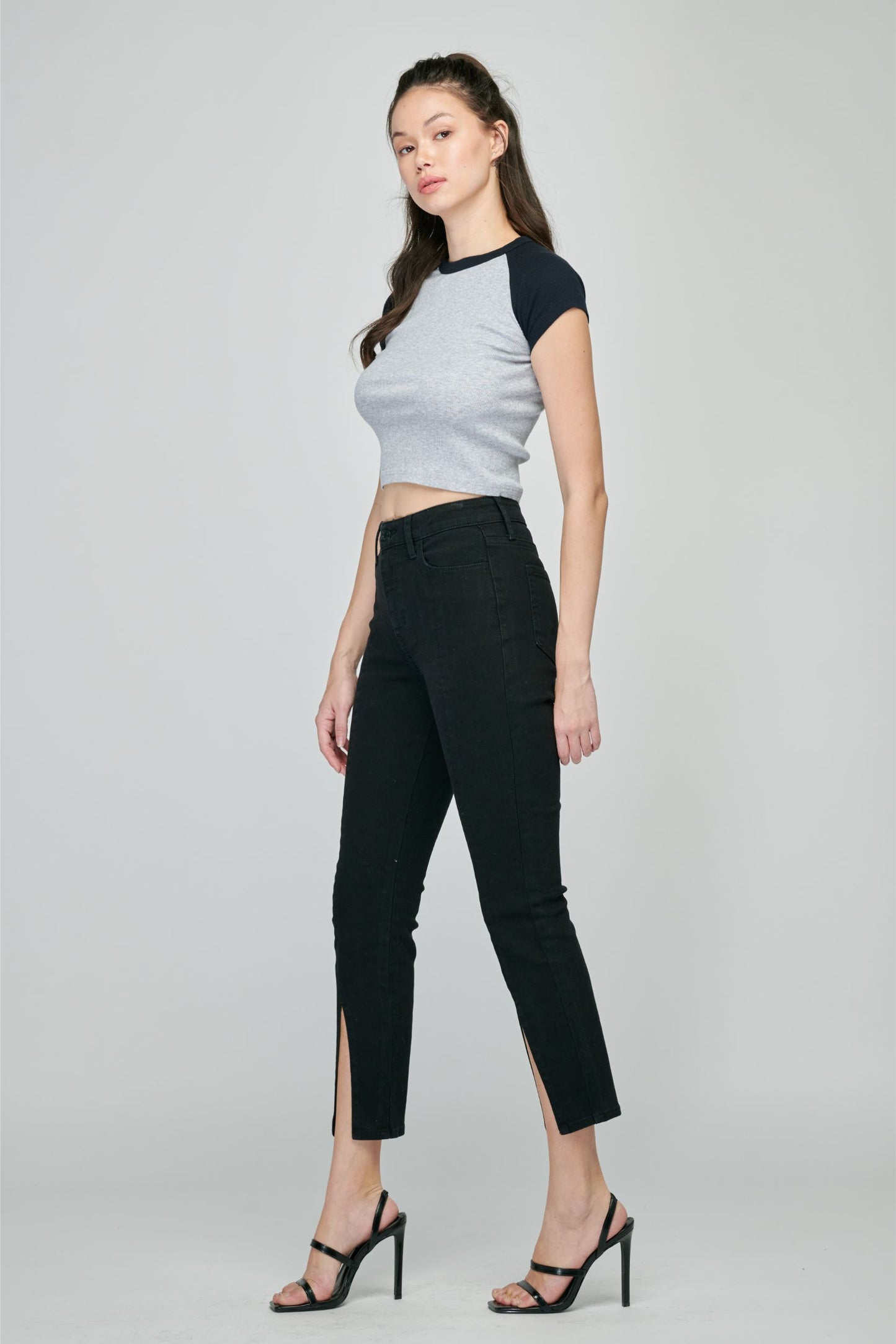 Meah Front-Slit Crop Jean