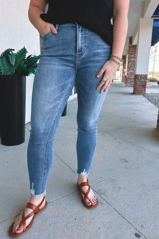 Alyvia High-Rise Skinny Jean - Boutique EllaPar