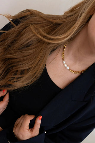 Charlotte Necklace