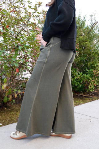 Wander Wide-Leg Sweatpants - Boutique EllaPar