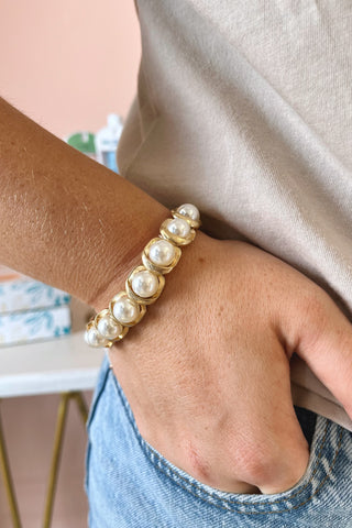 Roslyn Pearl Bracelet