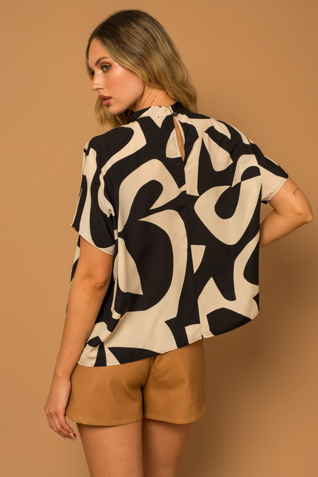 Aria Abstract Blouse