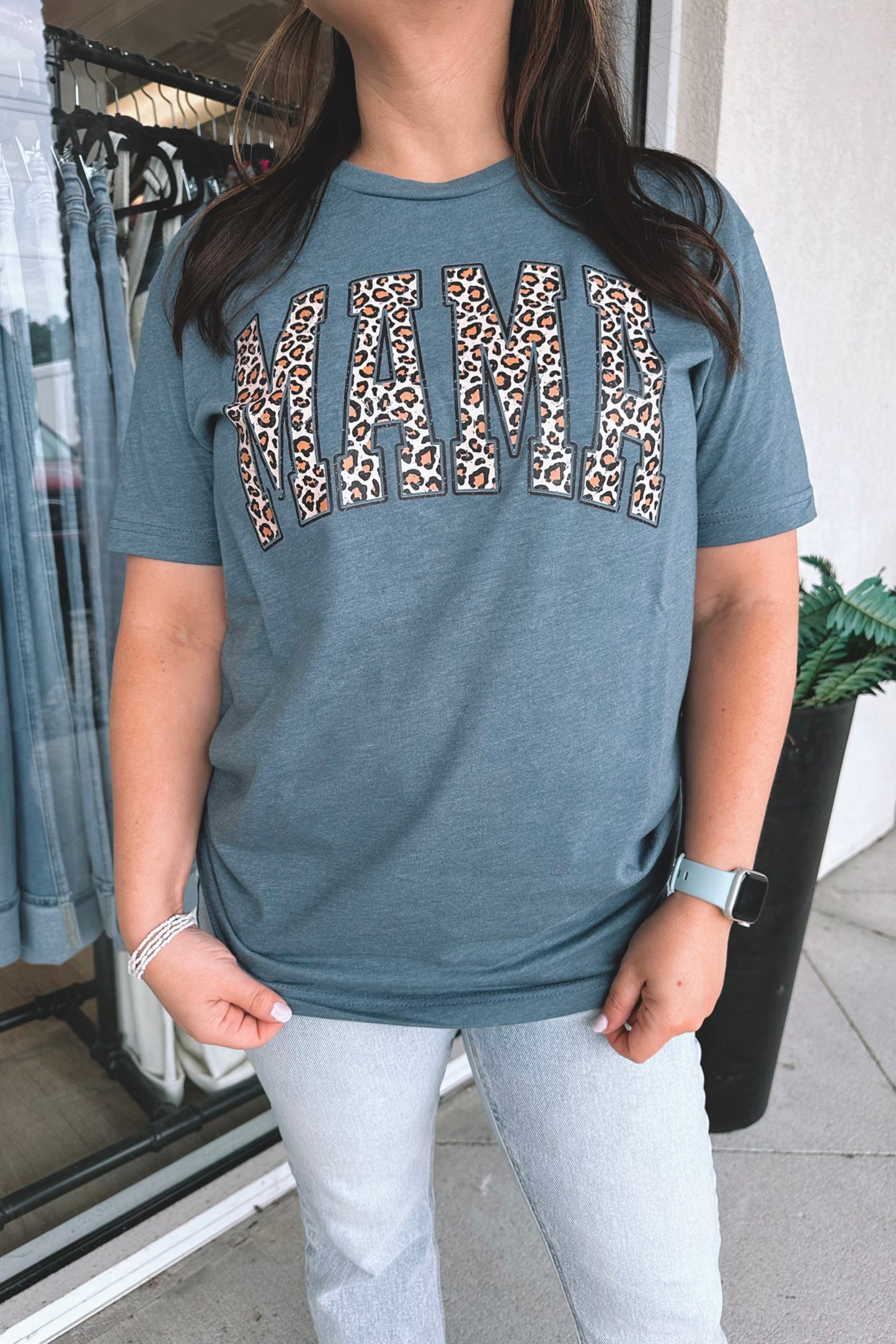 MAMA Graphic Tee
