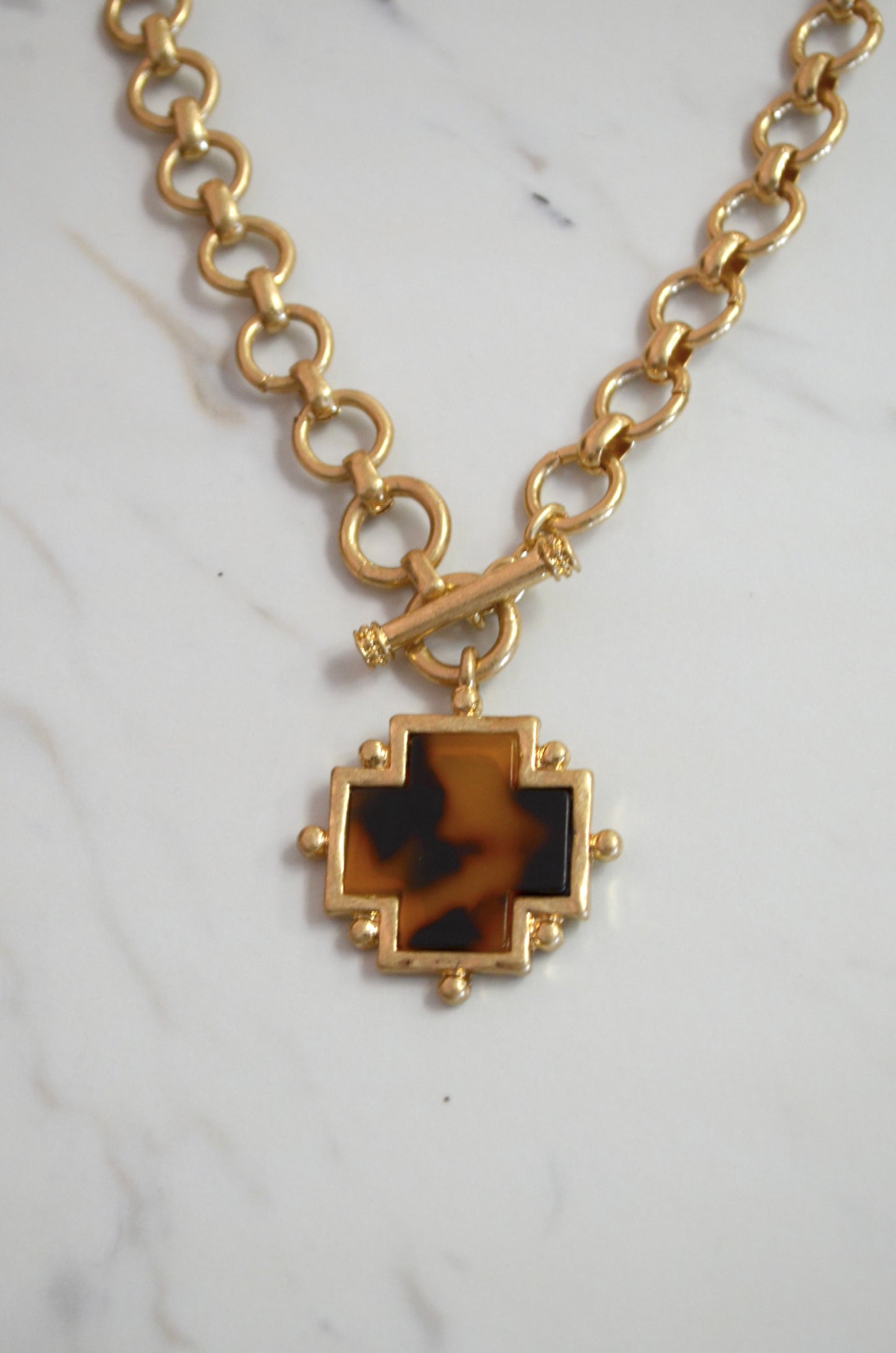 Tortoise Era Necklace