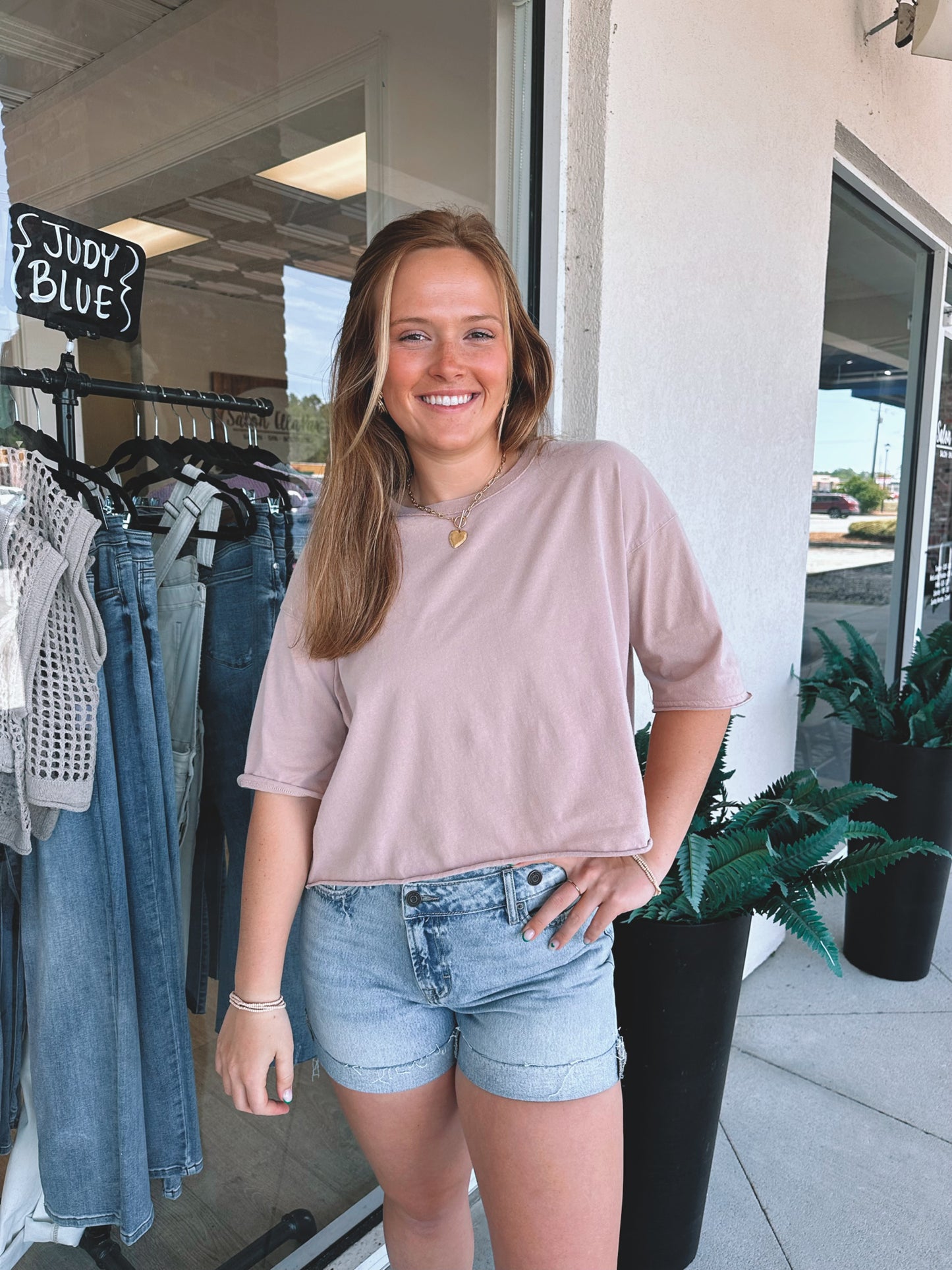 Sofie High-Rise Mom Short