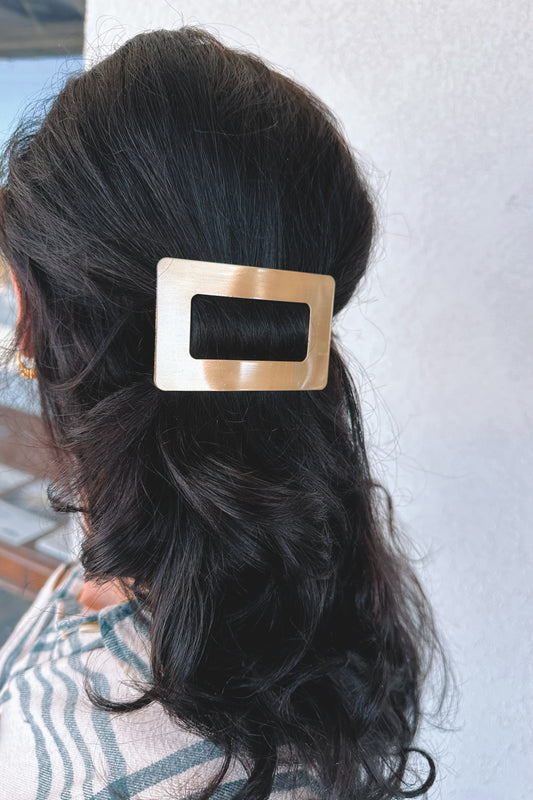 Molly Flat Clip