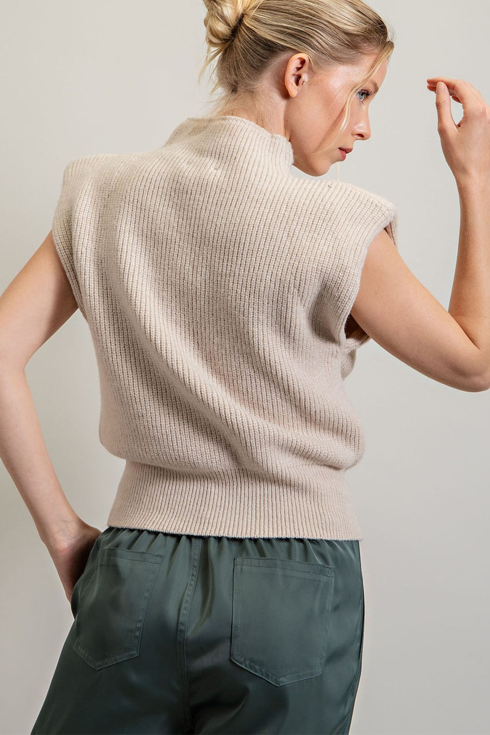 NY Shoulder Sweater